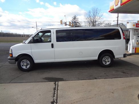 Used 2014 Chevrolet Express 3500 LT w/ LT Preferred Equipment Group image 3