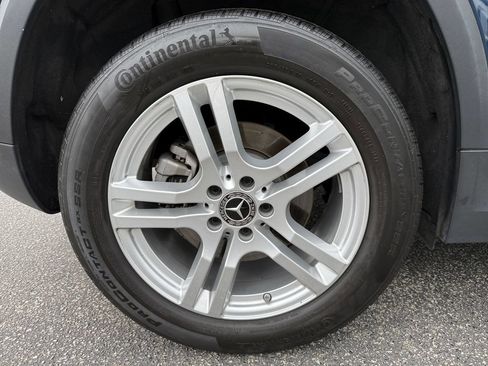 Used 2023 Mercedes-Benz GLA 250 4MATIC image 17
