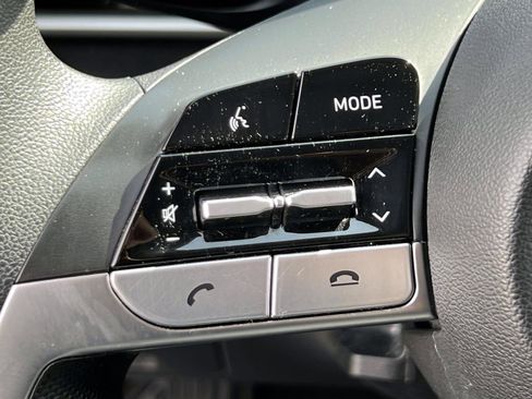 Used 2021 Hyundai Elantra SE w/ Cargo Package FWD image 32
