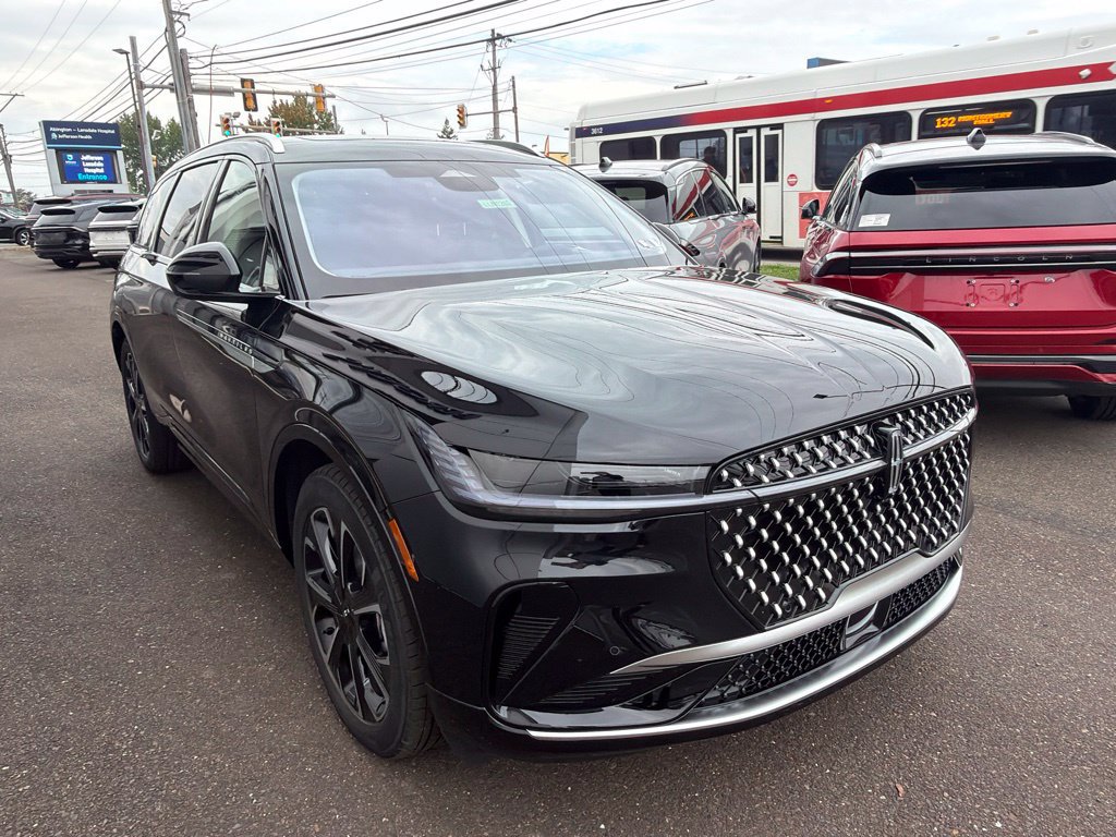 New 2026 Lincoln Nautilus Reserve AWD/4WD image 4