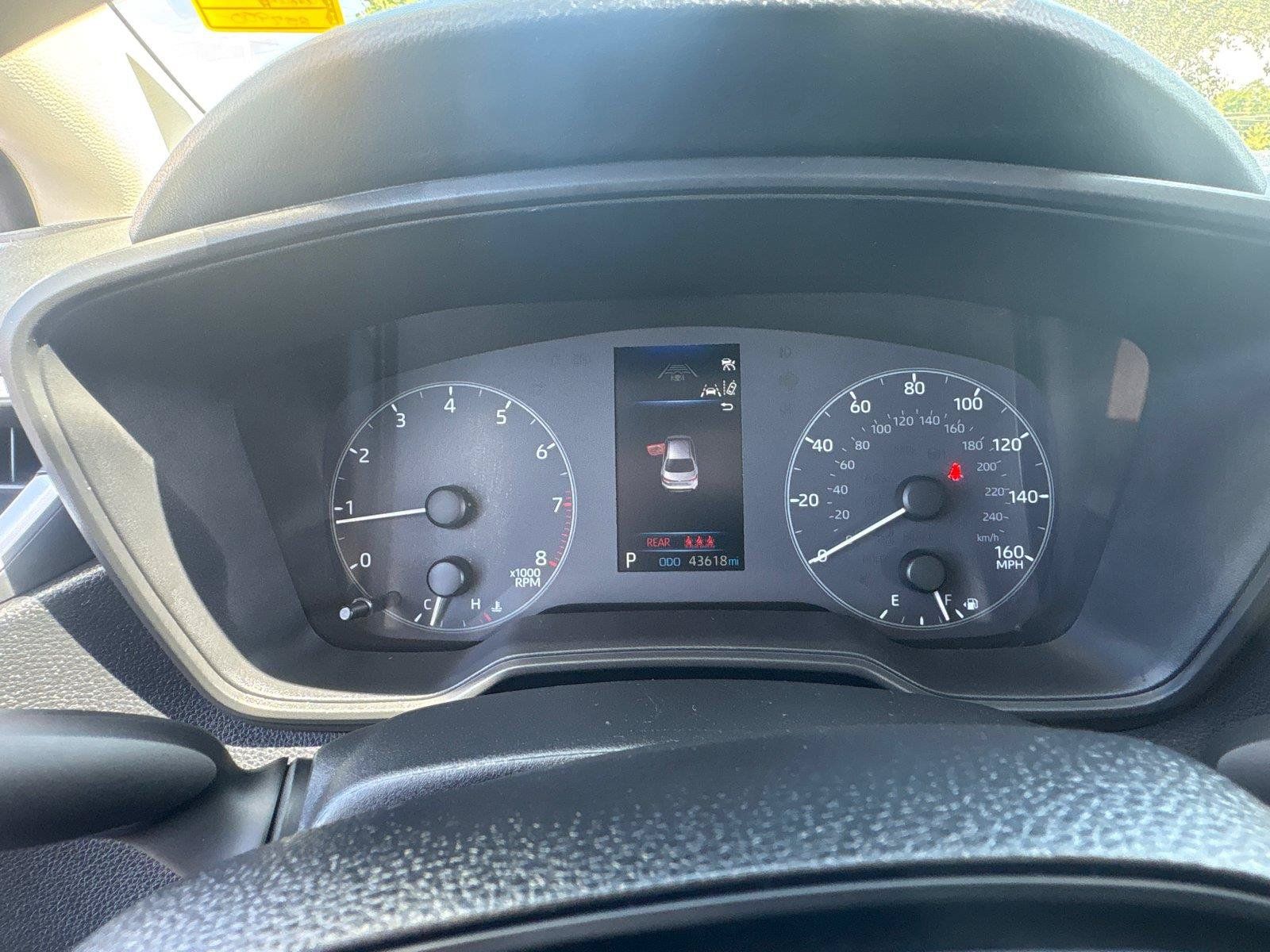 Used 2025 Toyota Corolla LE FWD image 23