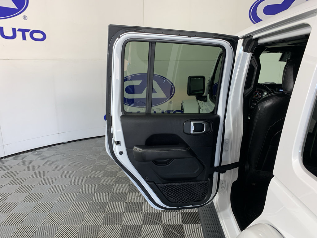 Used 2019 Jeep Wrangler Unlimited Sahara AWD/4WD image 29