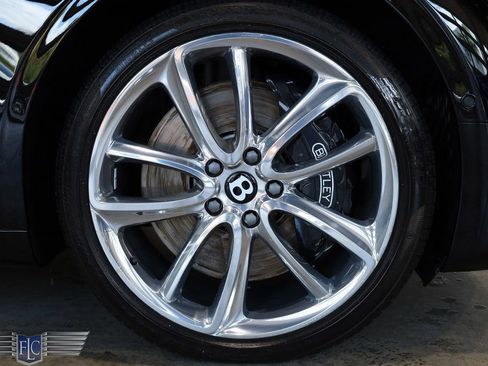 Used 2022 Bentley Continental GT V8 image 34