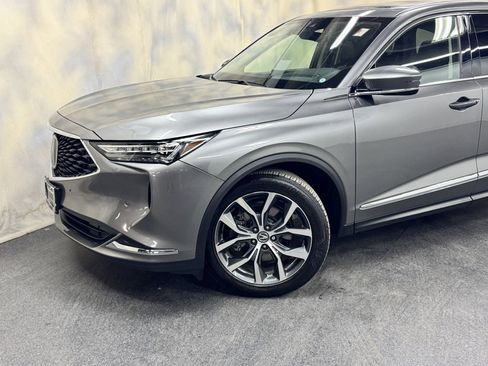 Used 2024 Acura MDX Technology SH-AWD image 2