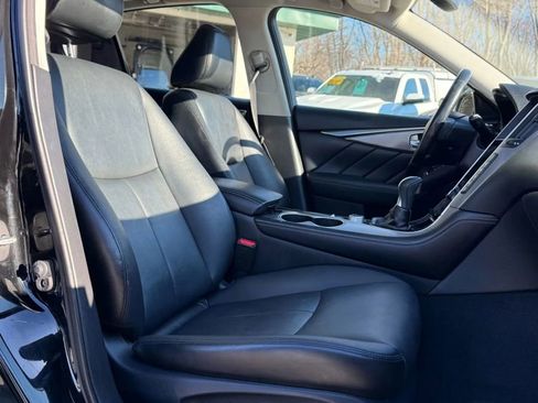 Used 2016 INFINITI Q50 3.0t Premium w/ 3.0T Premium Plus Package AWD/4WD image 17