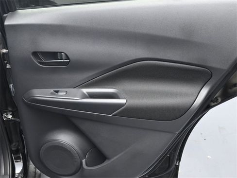 Used 2025 Nissan Kicks Play S image 29