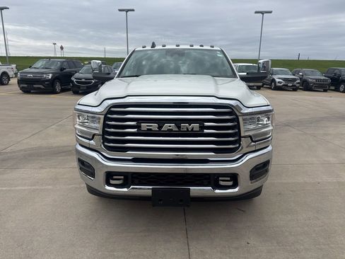 Used 2019 RAM 3500 Limited AWD/4WD image 2