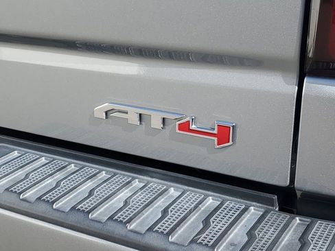 Used 2023 GMC Sierra 1500 AT4 w/ AT4 Preferred Package image 7