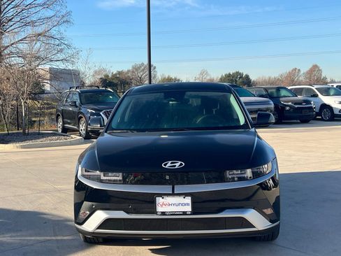 New 2026 Hyundai Ioniq 5 SEL image 2