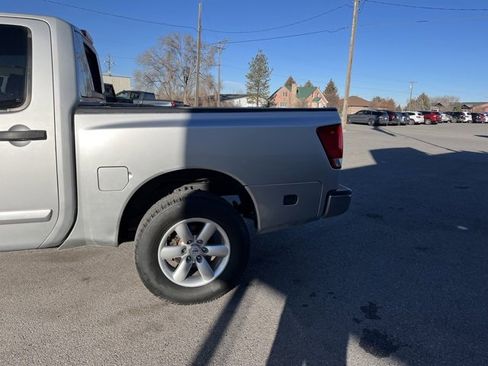 Used 2015 Nissan Titan S image 6