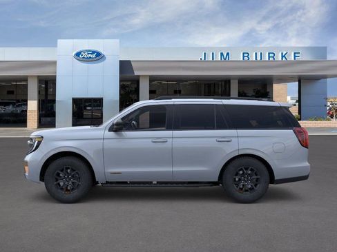 New 2026 Ford Expedition Tremor image 3