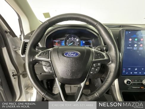 Used 2022 Ford Edge SEL image 42