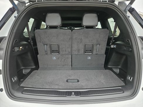 New 2025 Jeep Grand Cherokee L Altitude image 19