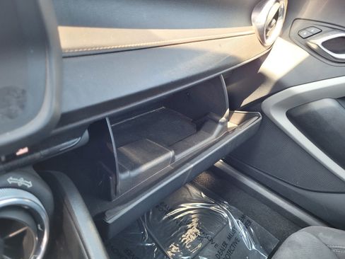 Used 2022 Chevrolet Camaro LT image 28