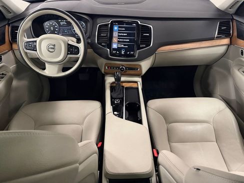 Used 2022 Volvo XC90 T6 Momentum w/ Advanced Package AWD/4WD image 15