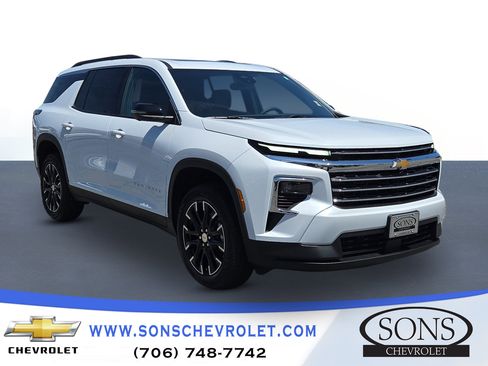 New 2026 Chevrolet Traverse LT FWD image 3