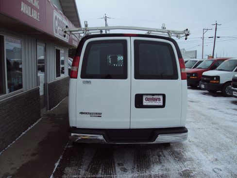 Used 2014 Chevrolet Express 1500 AWD 1500 135 image 6
