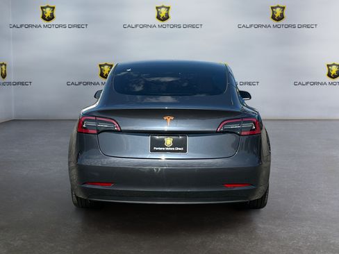 Used 2023 Tesla Model 3 Standard Range RWD image 4