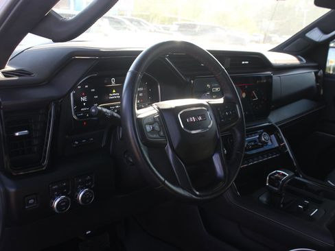 Used 2024 GMC Sierra 1500 AT4X AWD/4WD image 18