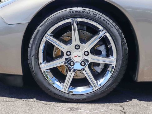 Used 2002 Chevrolet Corvette Convertible w/ Preferred Equipment Group2 RWD image 8