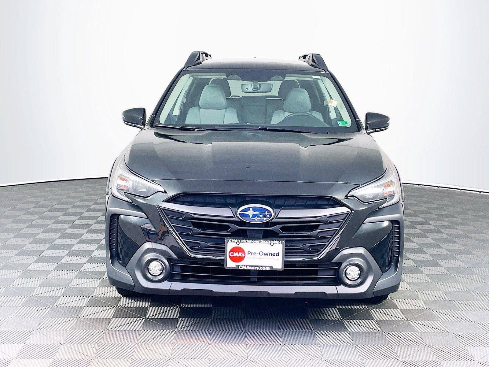 Used 2025 Subaru Outback Premium AWD/4WD image 2
