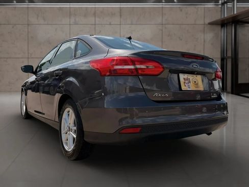 Used 2016 Ford Focus SE FWD image 10