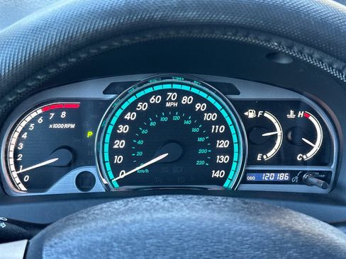 Used 2010 Toyota Venza AWD image 23