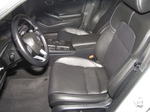 Used 2025 Honda Civic Sport Touring image 10