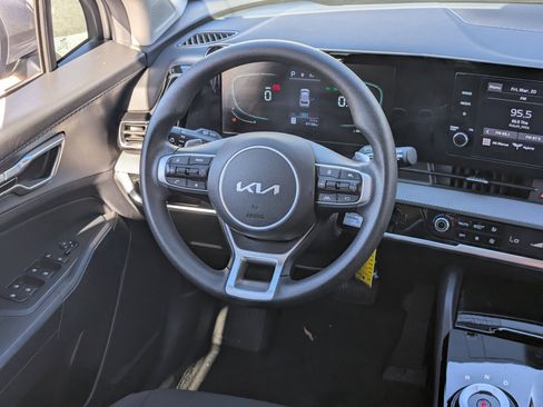 Certified 2023 Kia Sportage LX image 13