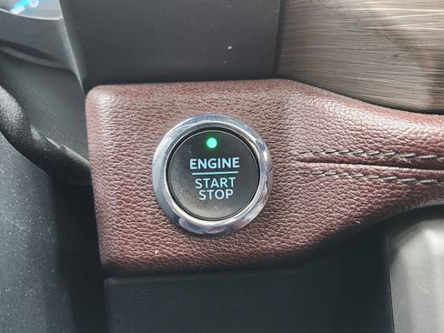 Used 2024 Ford Expedition Limited image 25