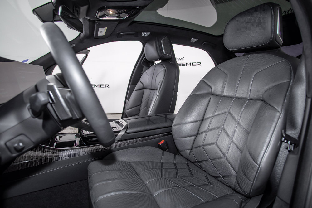 Used 2023 BMW 760i xDrive w/ Luxury Rear Seating Package AWD/4WD image 13