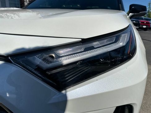 Certified 2022 Toyota RAV4 XSE AWD/4WD image 9