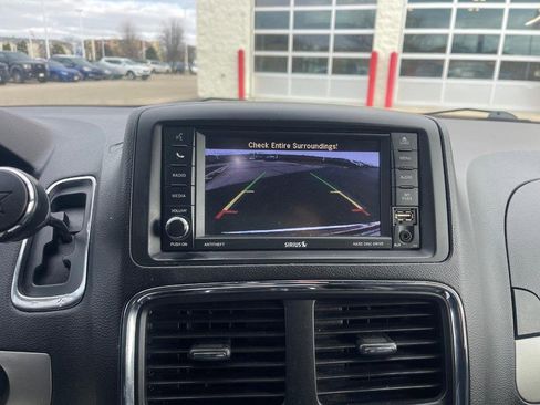 Used 2020 Dodge Grand Caravan GT image 18