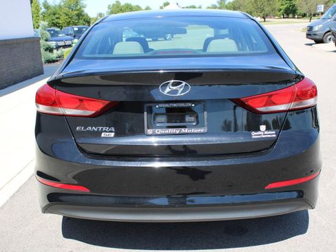 Used 2018 Hyundai Elantra SE image 5
