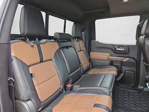 Used 2020 Chevrolet Silverado 1500 High Country w/ Technology Package AWD/4WD image 20