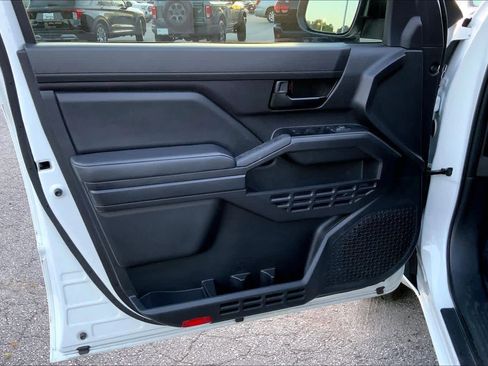 Used 2025 Toyota Tacoma SR RWD image 21