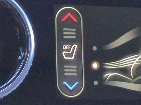 Certified 2025 Genesis GV70 2.5T w/ Sport Prestige Package image 22