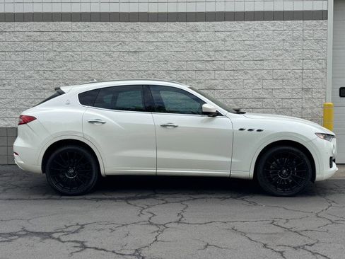 Used 2017 Maserati Levante S image 16