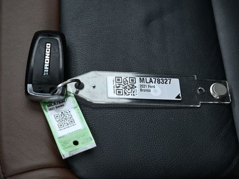 Used 2021 Ford Bronco Outer Banks AWD/4WD image 27