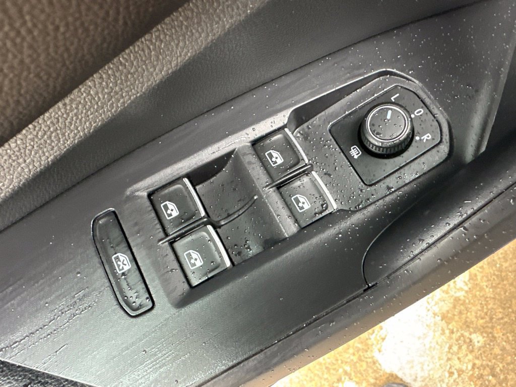 Used 2026 Volkswagen Jetta Sport FWD image 16