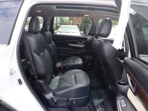 Used 2021 Subaru Ascent Touring w/ Popular Package #2 AWD/4WD image 12