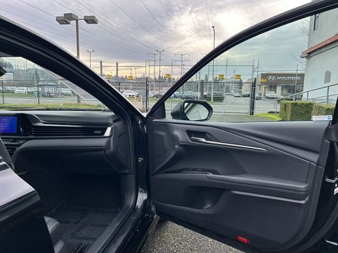 Certified 2025 Toyota Camry SE image 15