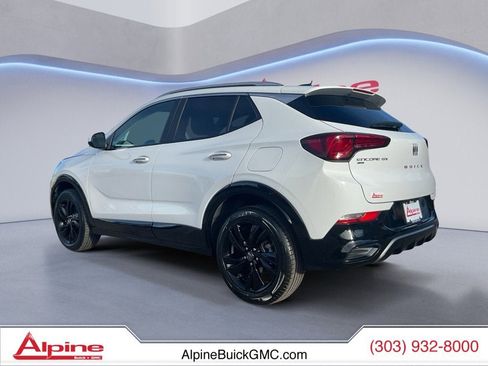Used 2024 Buick Encore GX Sport Touring image 3