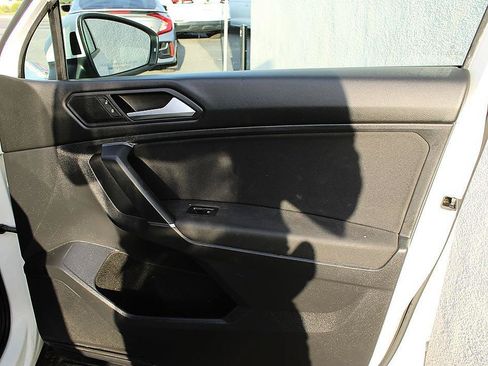 Used 2020 Volkswagen Tiguan S FWD image 20