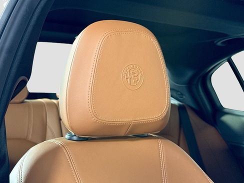 Used 2022 Alfa Romeo Giulia Ti RWD image 21
