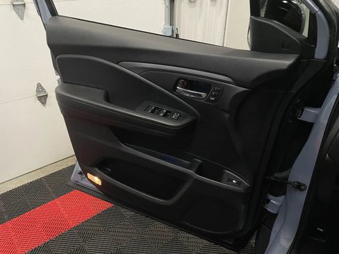 Used 2023 Honda Ridgeline RTL-E image 27