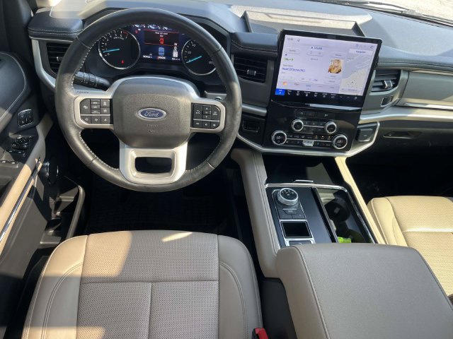 Used 2024 Ford Expedition Max XLT RWD image 13