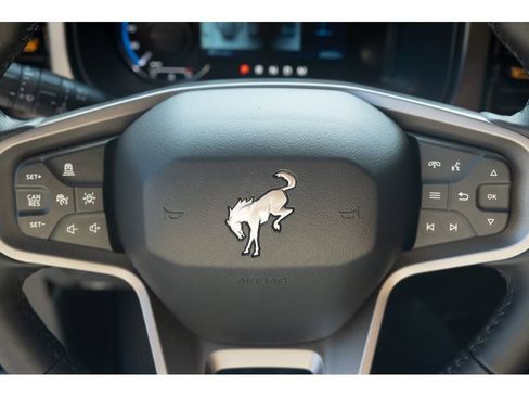 Used 2024 Ford Bronco Badlands AWD/4WD image 15