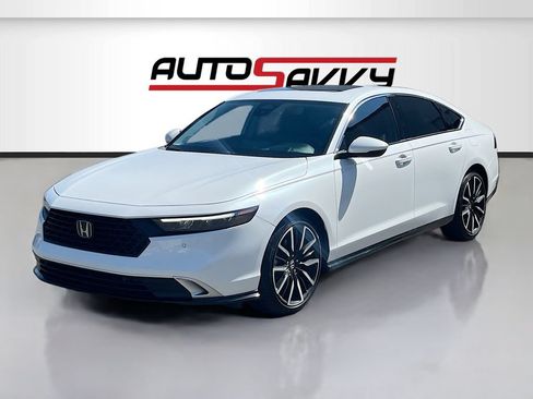 Used 2025 Honda Accord Touring image 3
