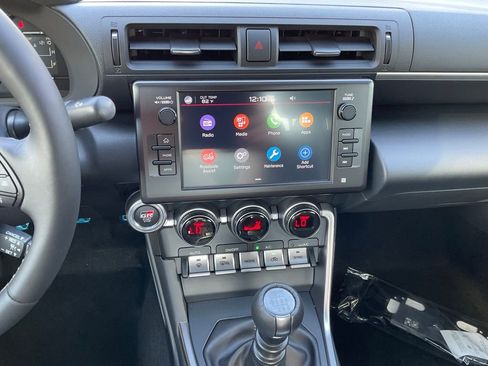 New 2025 Toyota GR86 Premium image 12